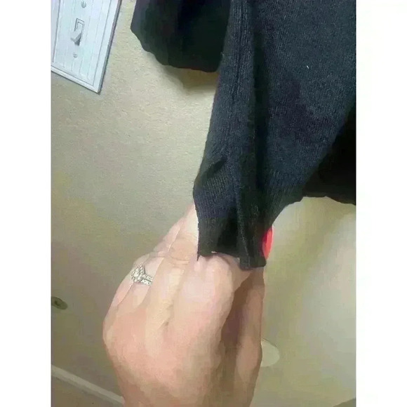 Philosophy sweater size large nylon and spandex blend - Picture 4 of 4